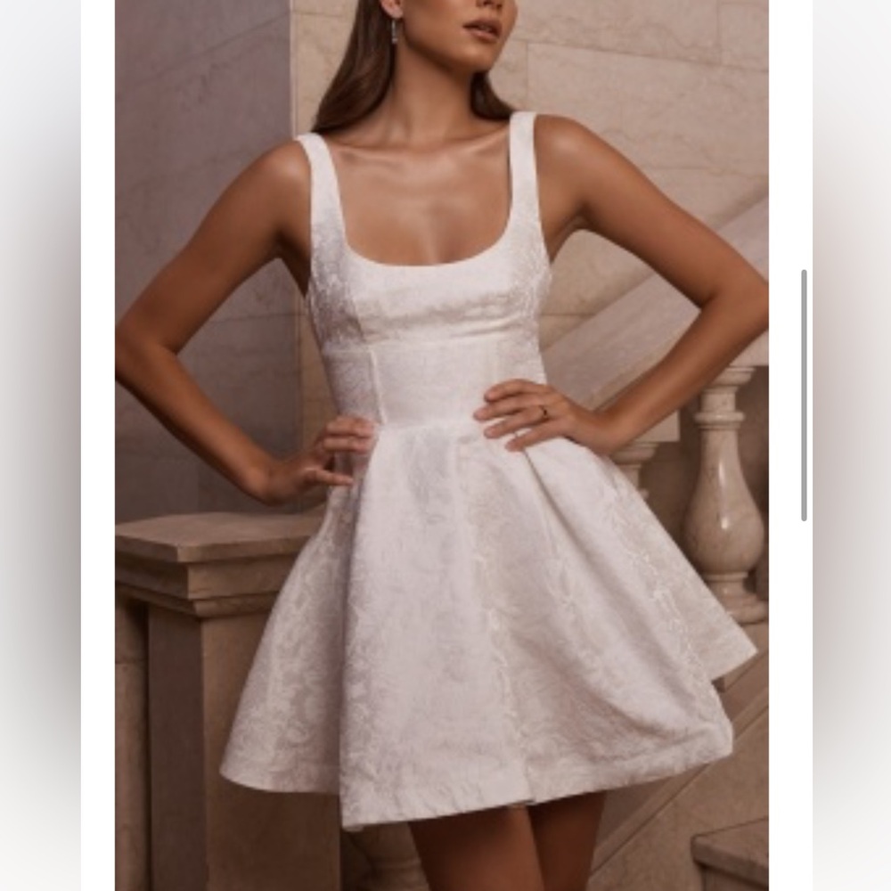 STEPHANE MINI DRESS - CORSET SCOOP NECK FIT AND FLARE DRESS IN IVORY